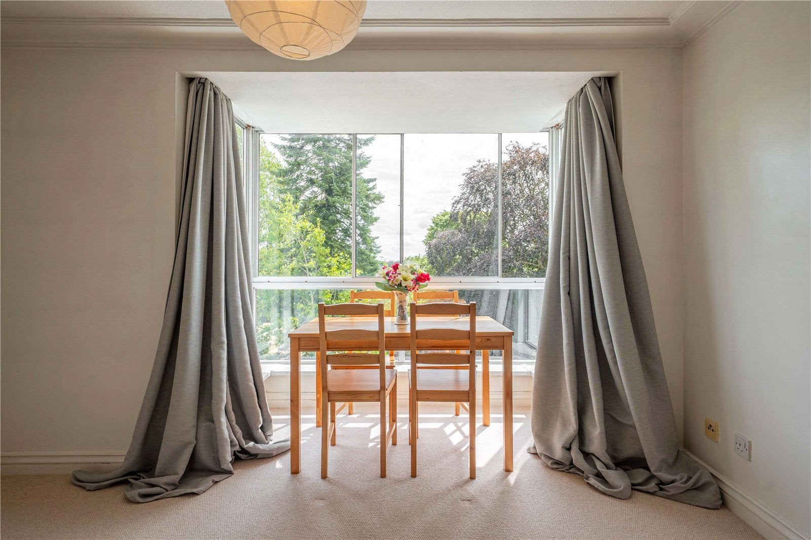 Flat Newbold Terrace in Royal Leamington Spa