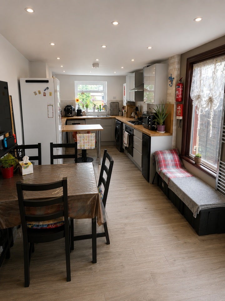 Room Woodriffe Road in Greater London
