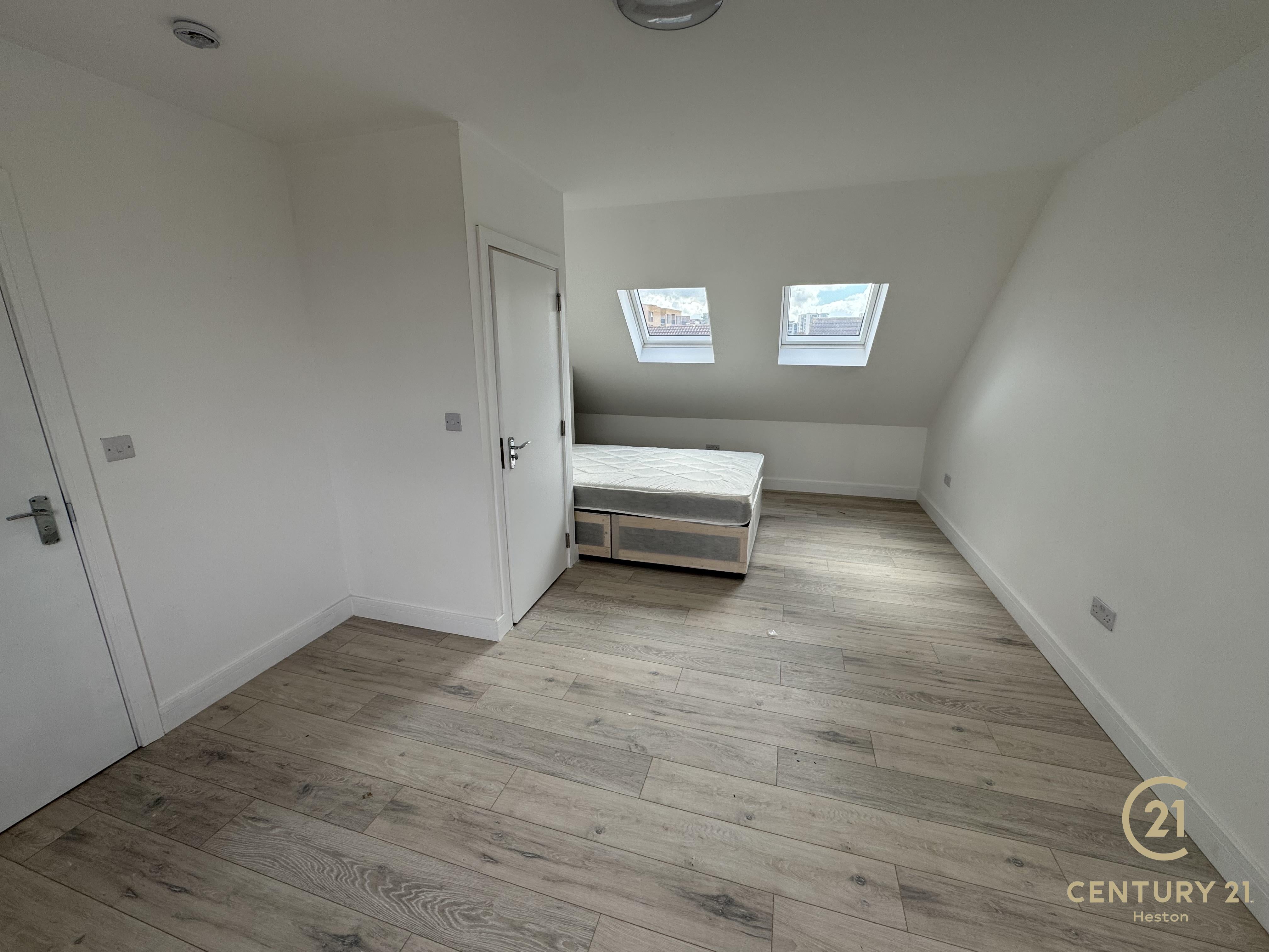 Room Mount Road in Greater London