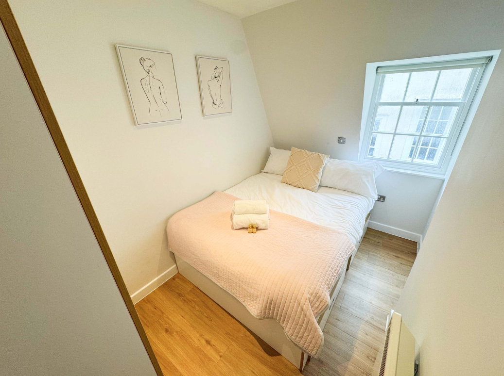 Flat Frogmore Street in Bristol
