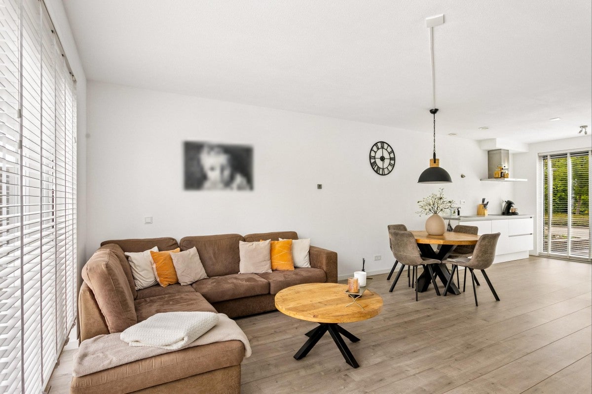 Tussenwoning te koop: Tante Pollewopstraat 32, Almere