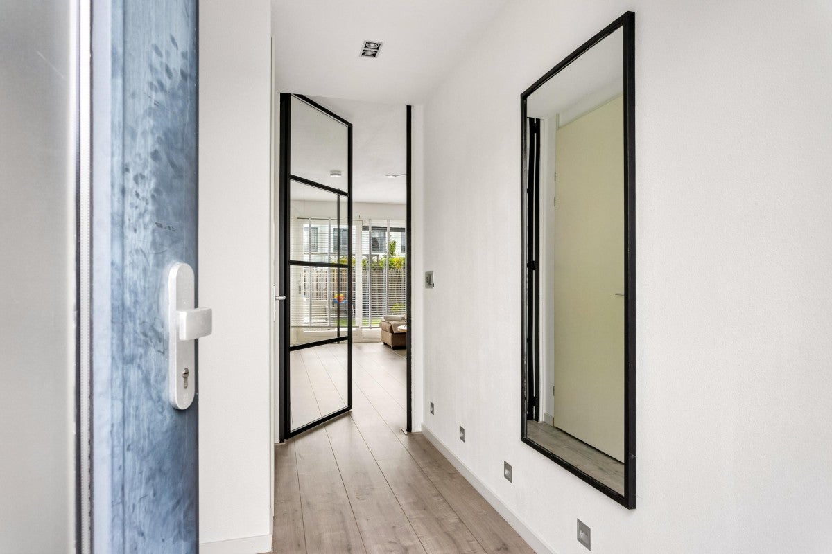 Tussenwoning te koop: Tante Pollewopstraat 32, Almere