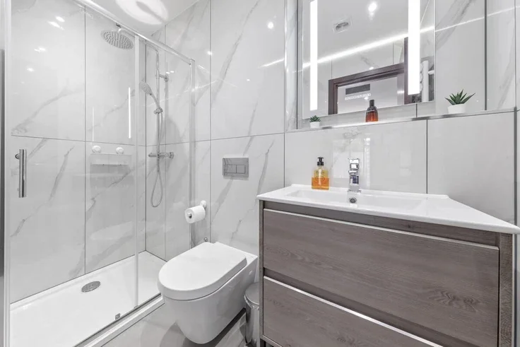 Room Woodstock Road in Greater London
