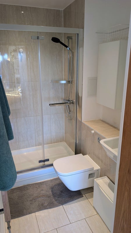 Room Whiston Road in Greater London