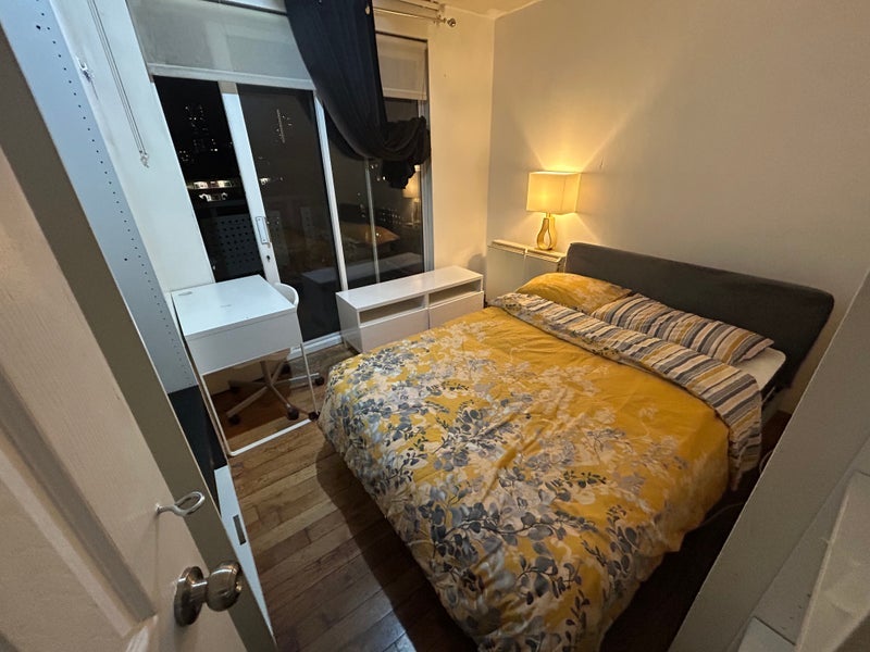 Room City Road in Greater London