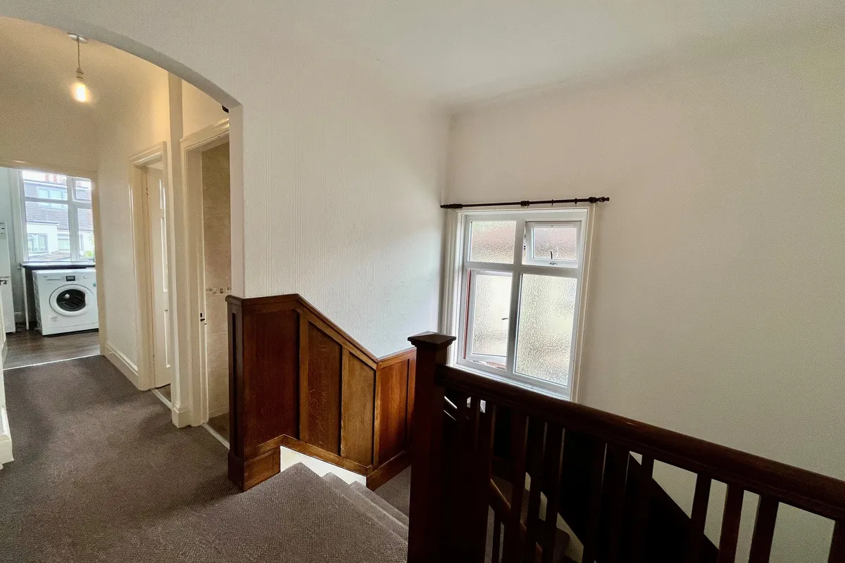 Flat St Anne's Road in Leeds
