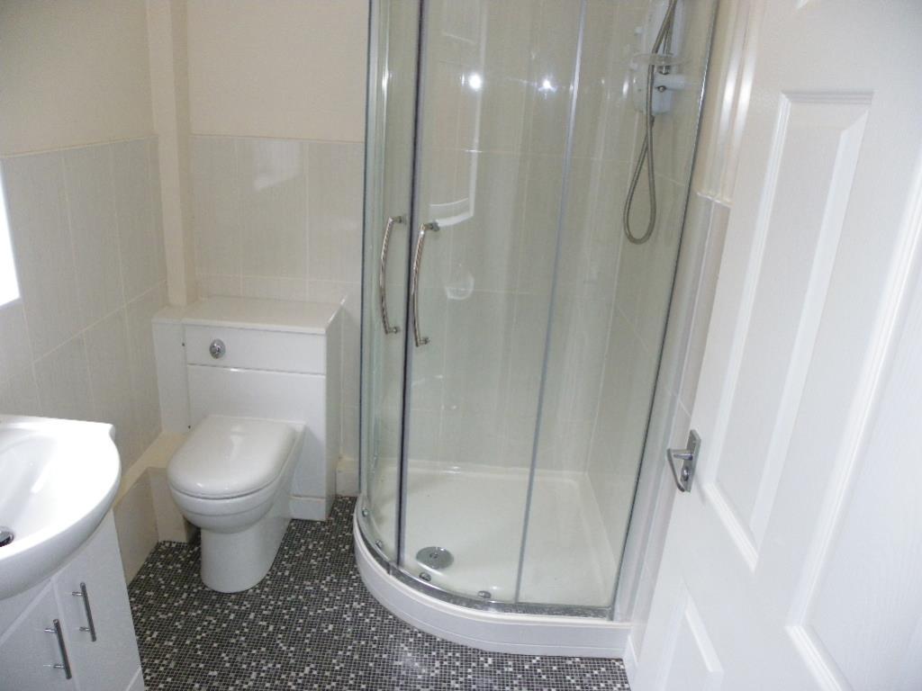 Flat Foleshill Road in Coventry