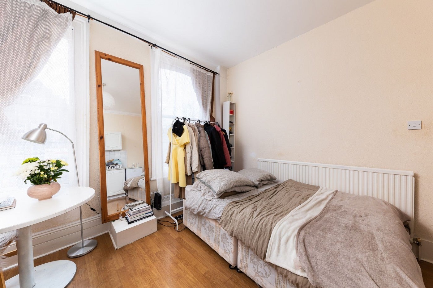 Flat Lotus Mews in Greater London