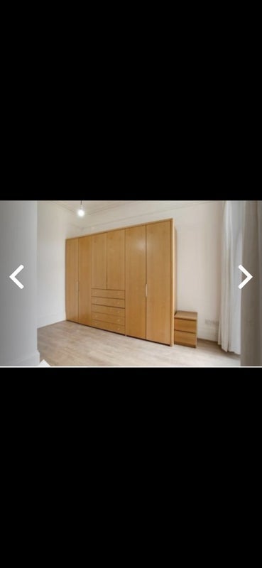 Room Warwick Road in Greater London