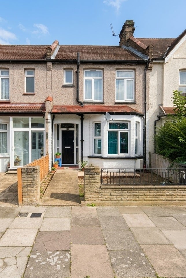 House Durants Road in Greater London