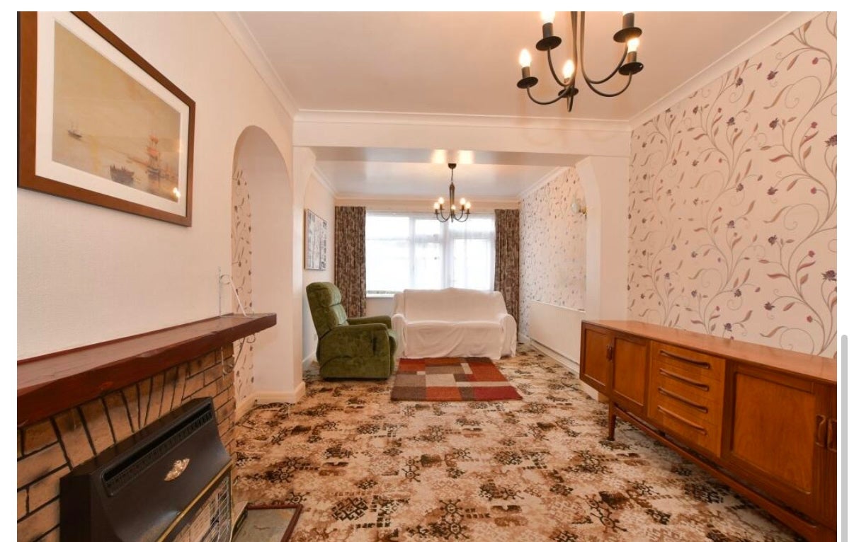 House Grosvenor Drive in Greater London