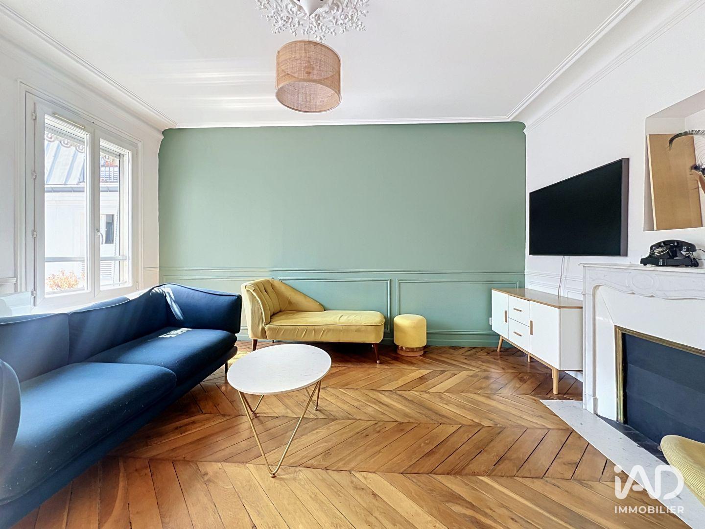 Flat Boulevard Voltaire in Paris
