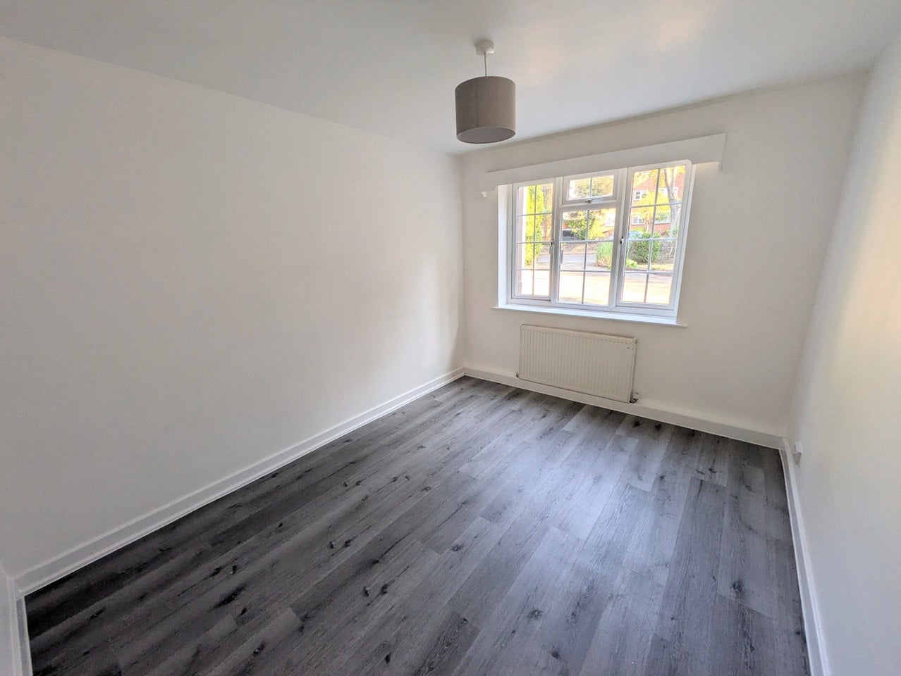 Flat Christchurch Park in Greater London