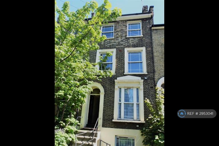 Flat Amersham Road in Greater London