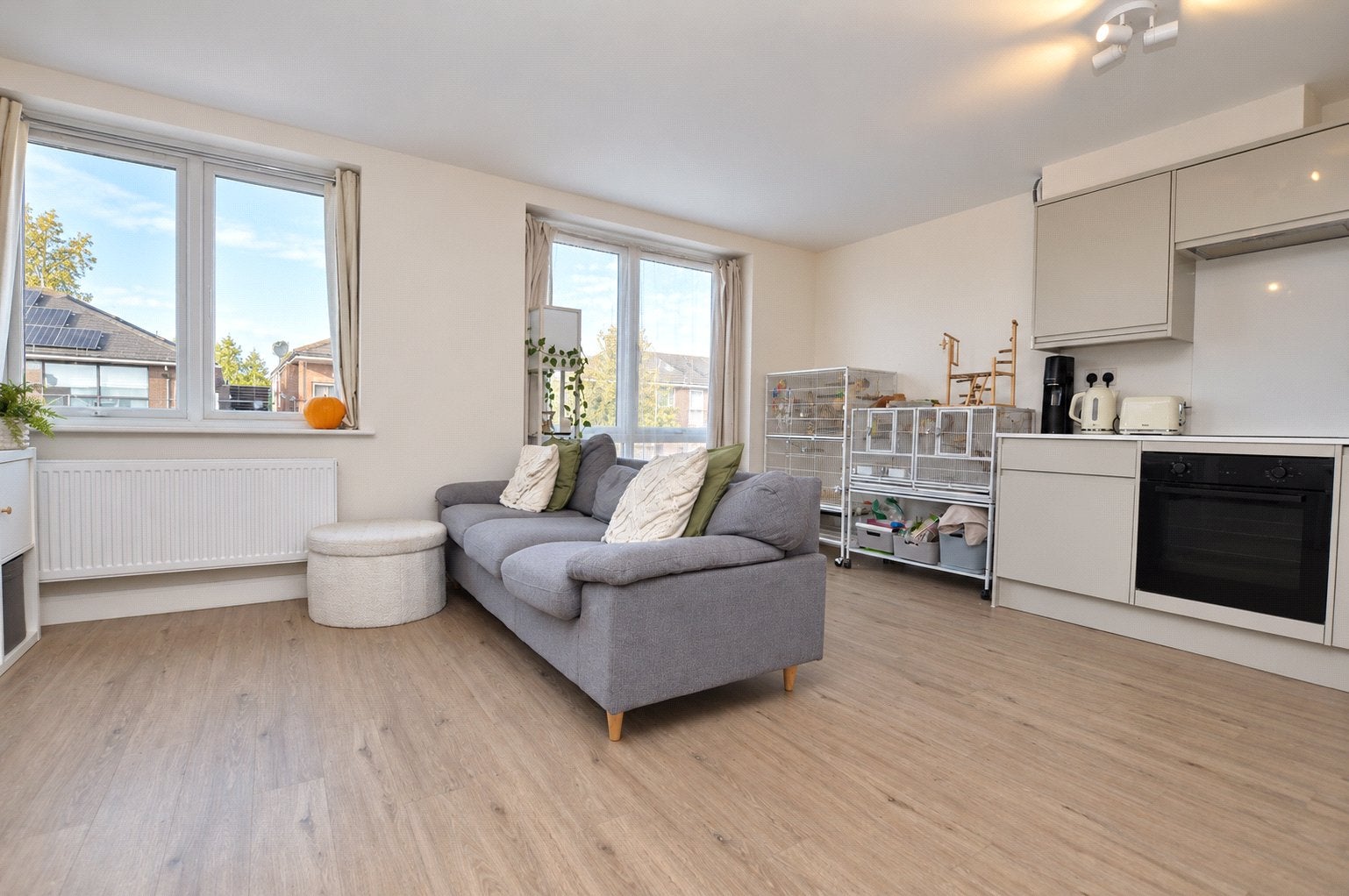 Flat Victoria Road in Rushmoor