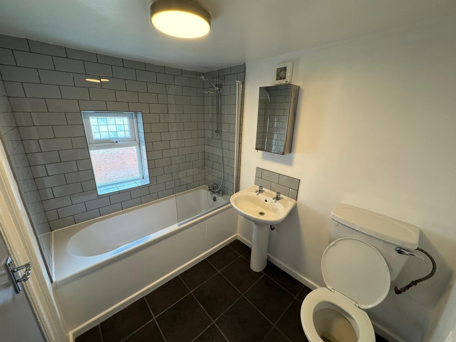 Room Clough Road in Hull