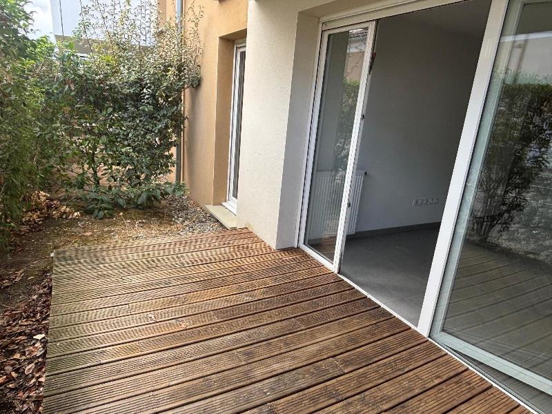 Flat Route de Villeneuve-Tolosane in Roques