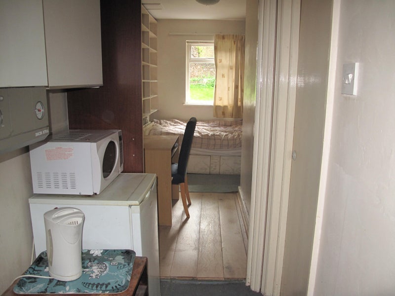 Room Oxford Road in Greater London