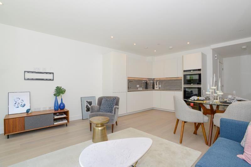 Flat Wentworth Street in Greater London