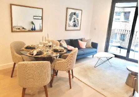 Flat Wentworth Street in Greater London