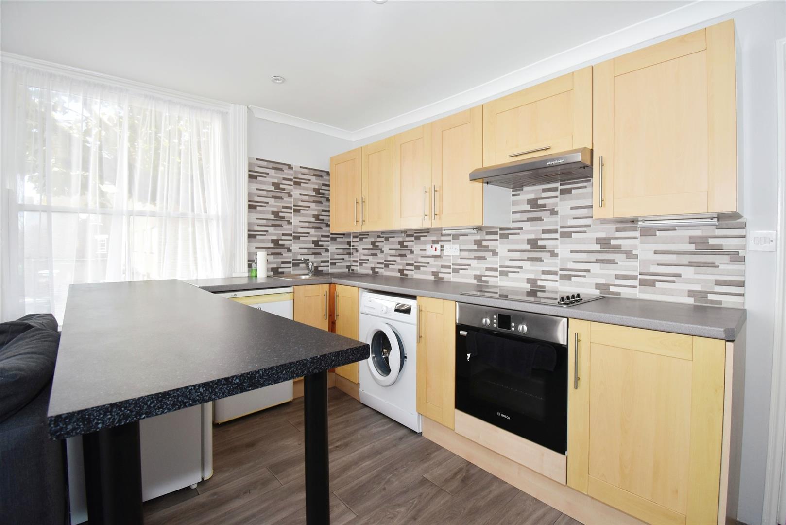 Flat Curzon Howe Road in Portsmouth