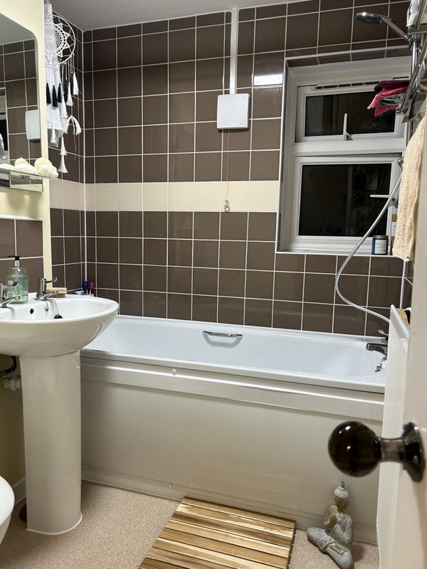 Room Avenue Gardens in Greater London