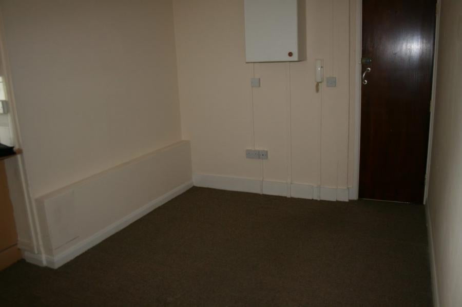 Room Upperton Gardens in Eastbourne