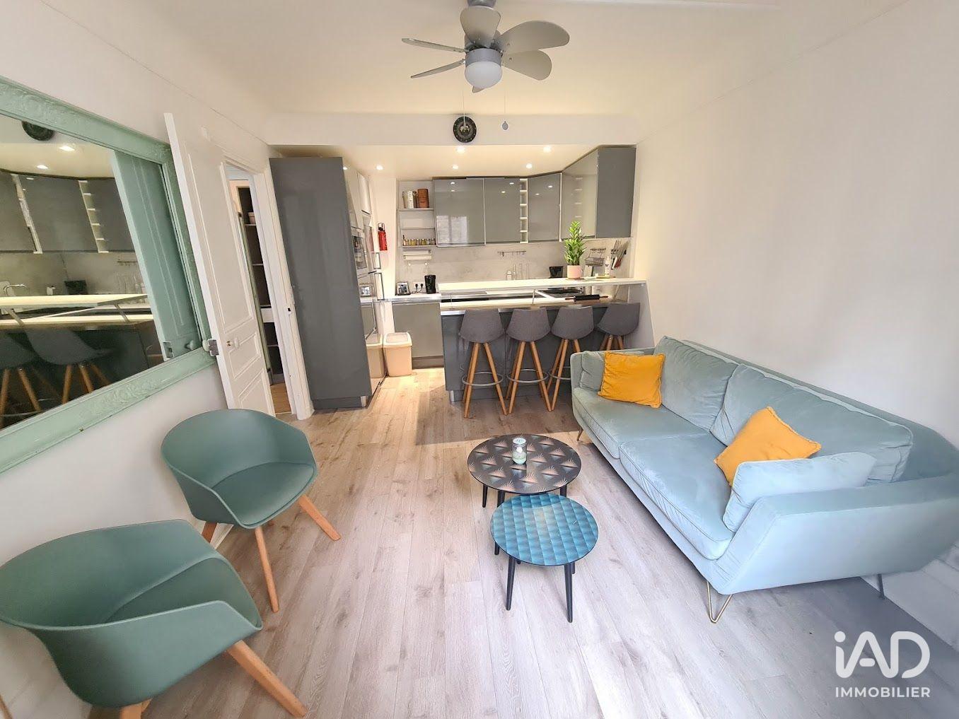 Flat Rue des Acacias in Paris