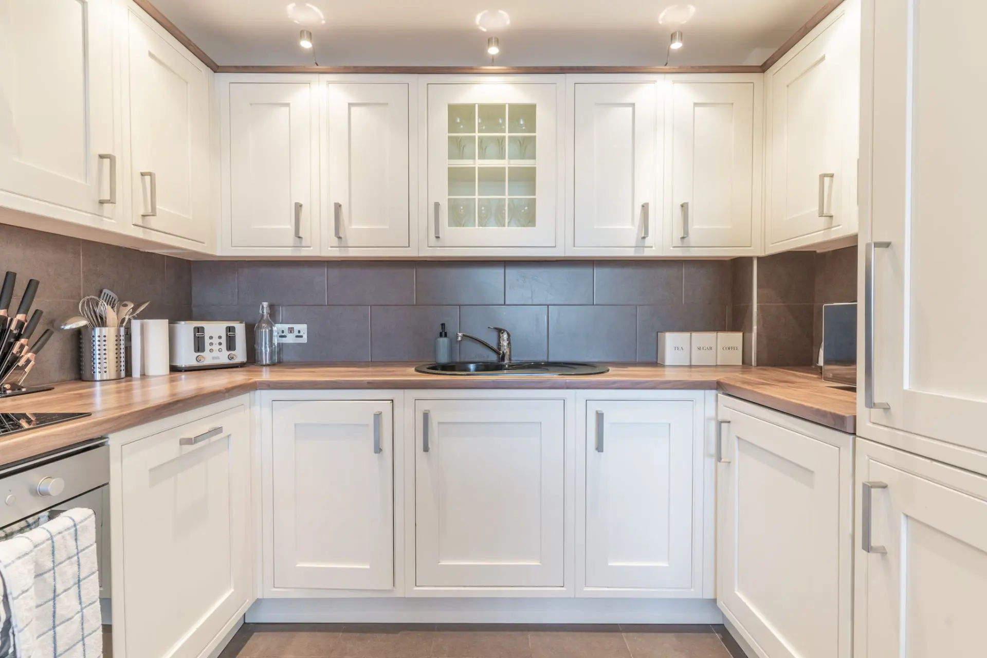 Flat Glaisher Street in Greater London