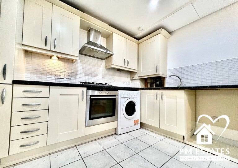 Flat John Dyde Close in East Hertfordshire