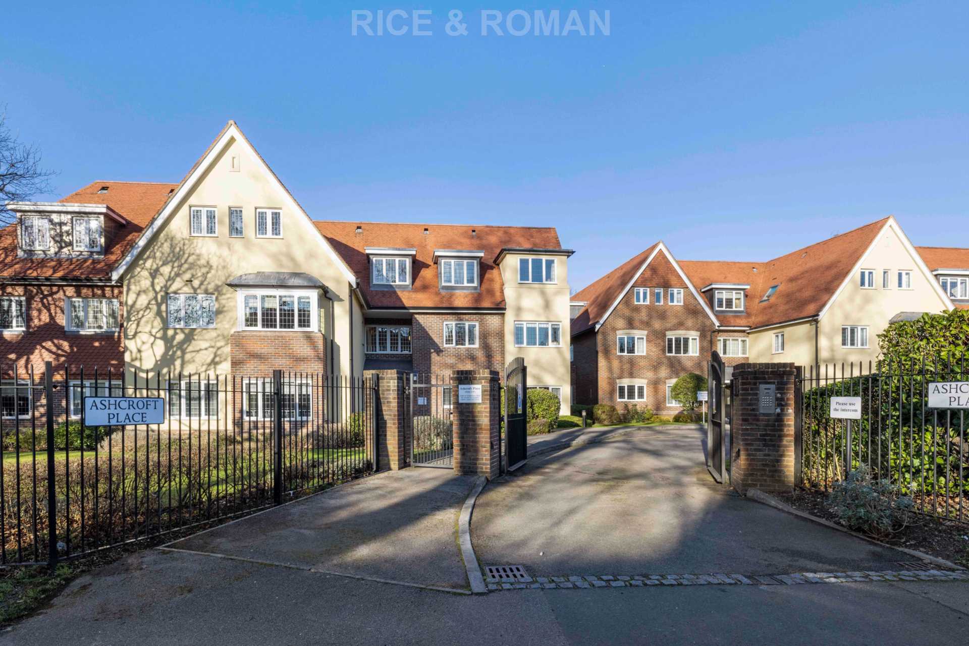 Flat Ashcroft Place in Mole Valley