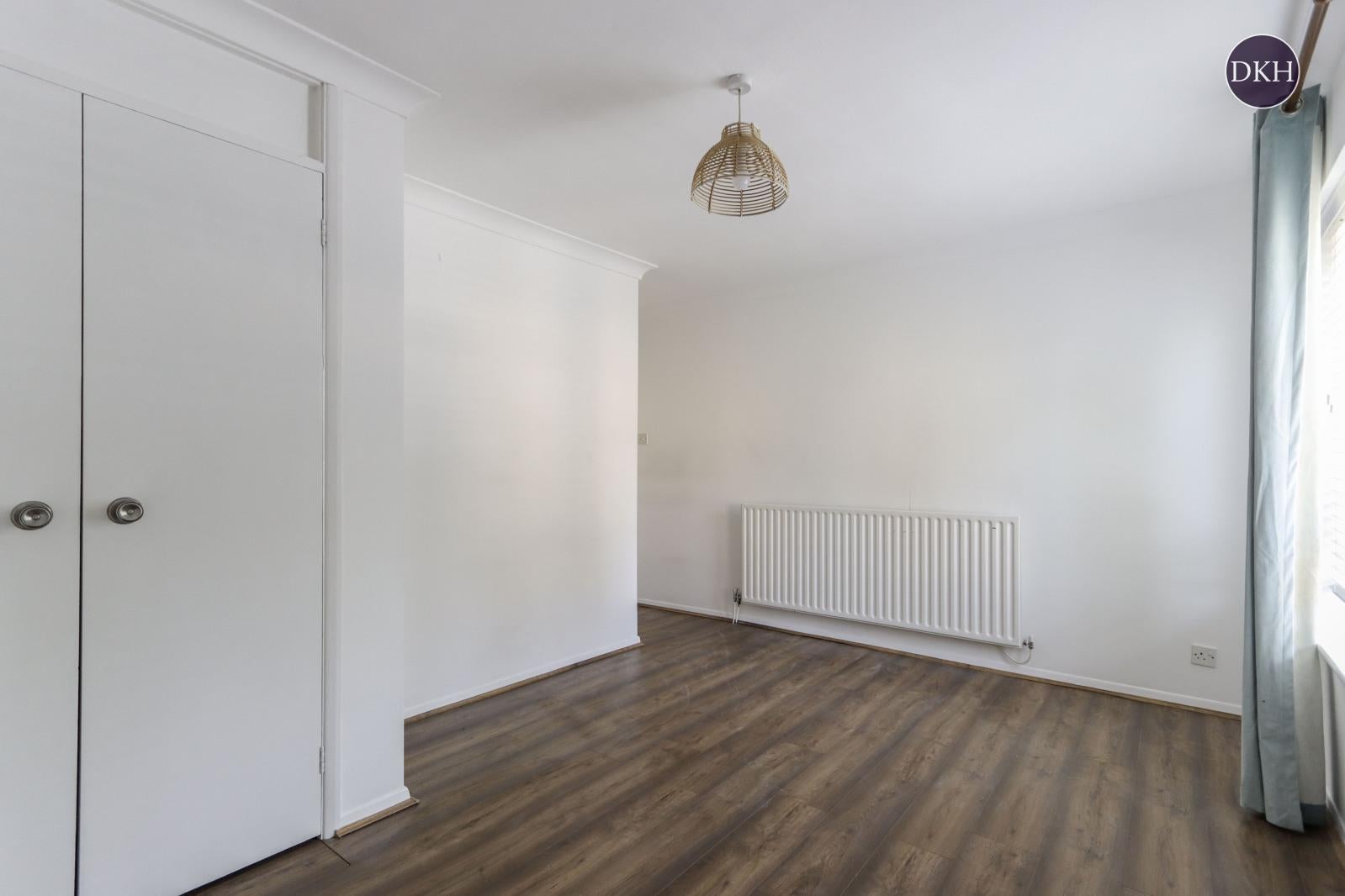 Flat Grandfield Avenue in Watford