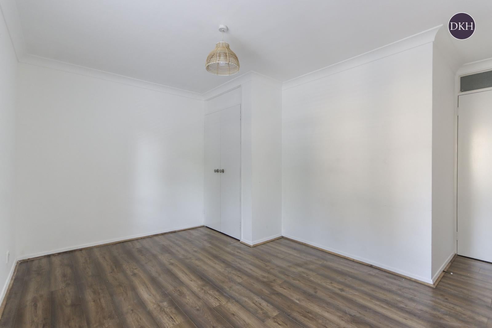 Flat Grandfield Avenue in Watford