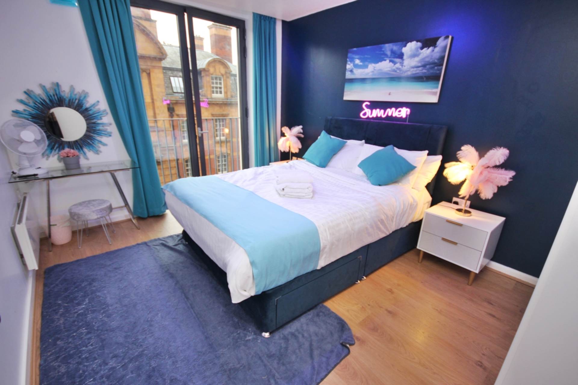 Flat Piccadilly Place in Manchester