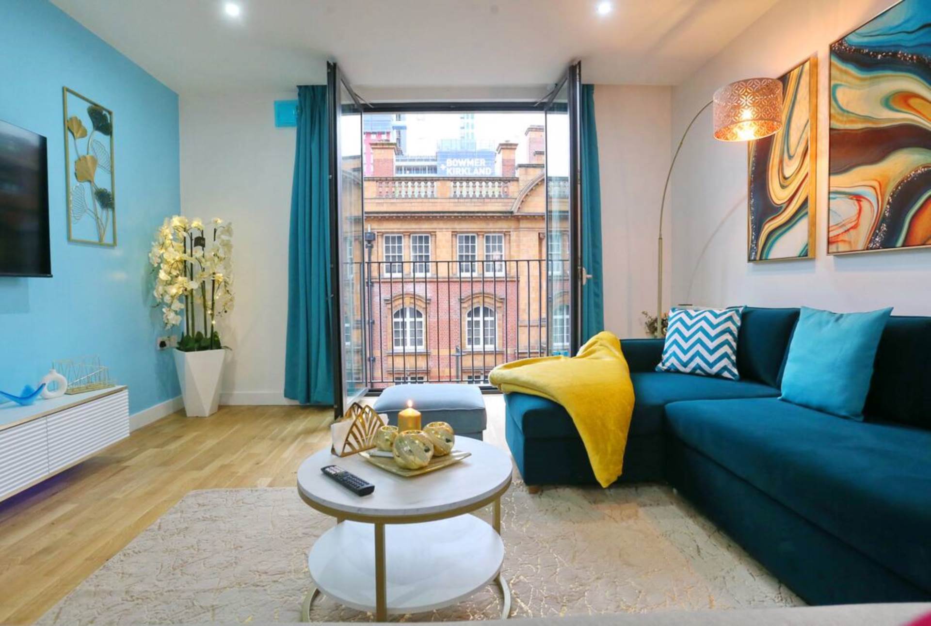 Flat Piccadilly Place in Manchester