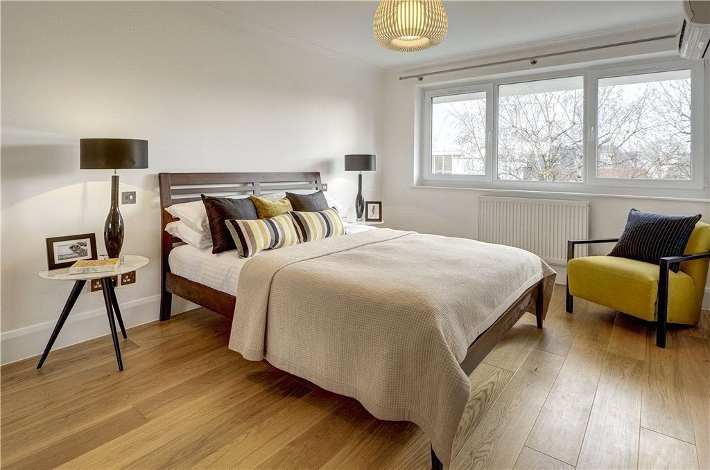 House Queensmead in Greater London