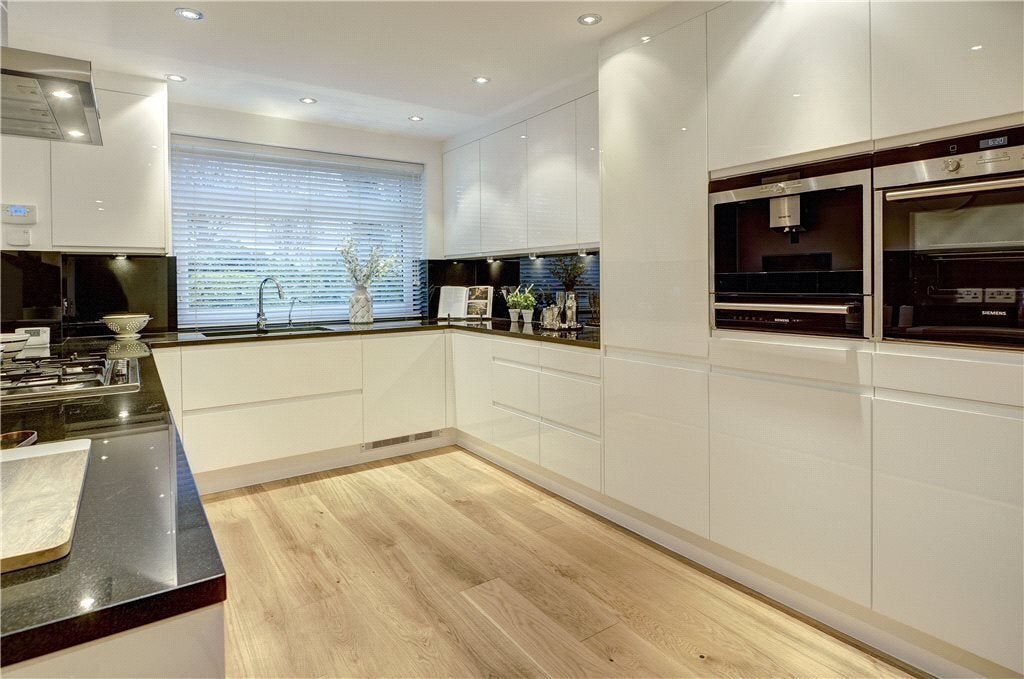 House Queensmead in Greater London