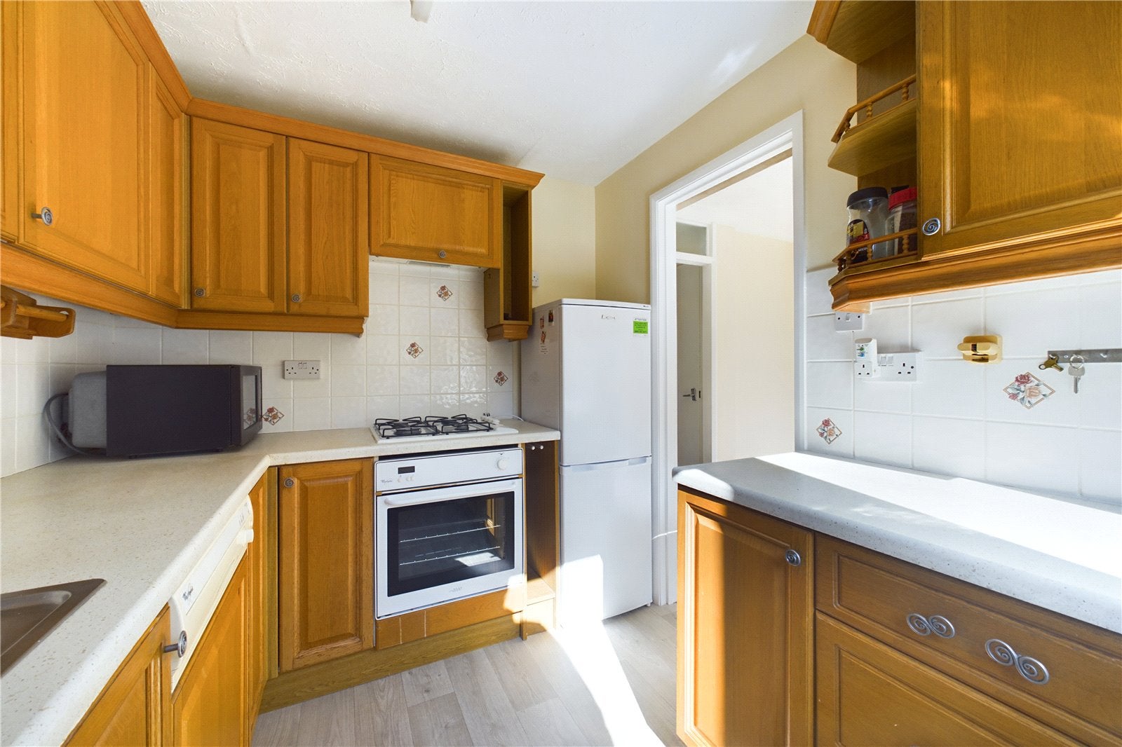 House Weyhill Close in Basingstoke and Deane