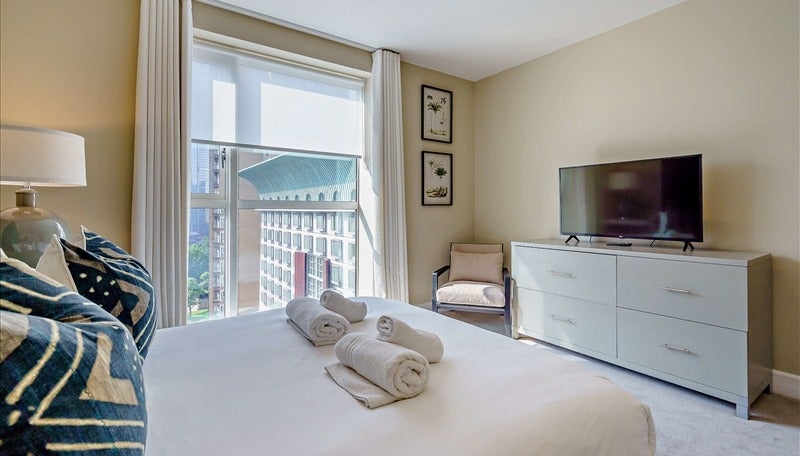 Flat Westferry Circus in Greater London
