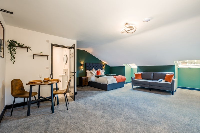 Room Heath End Road in Nuneaton and Bedworth