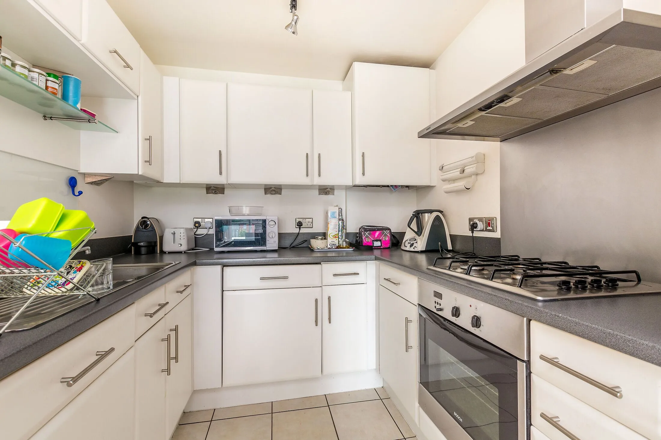 Flat Hunt Close in Greater London