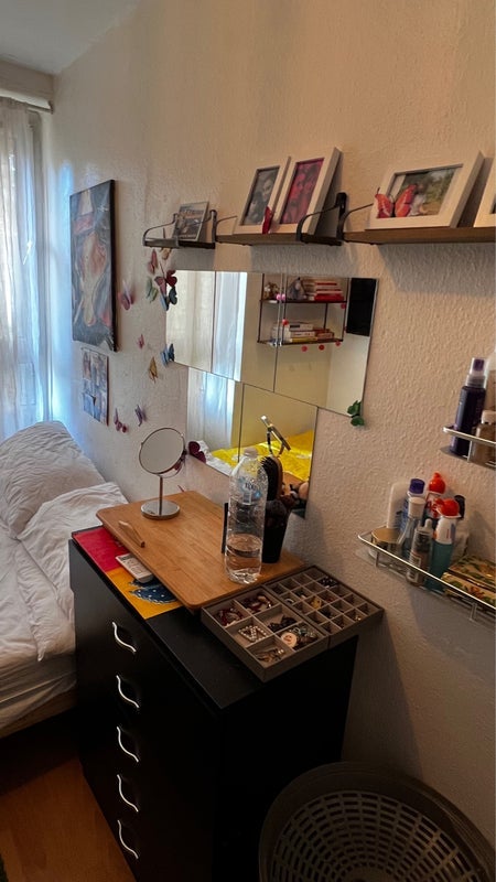 Room Corby Way in Greater London