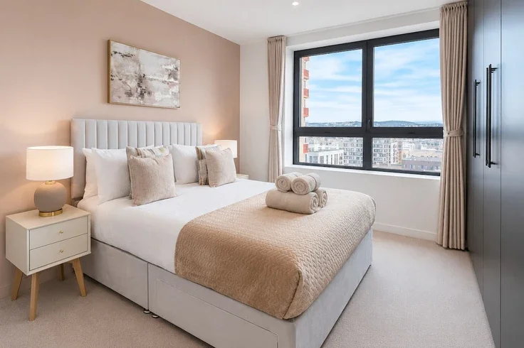 Flat Pilot Walk in Greater London