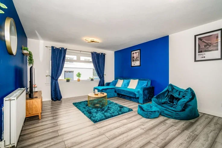 Flat Togo Place in Greenock
