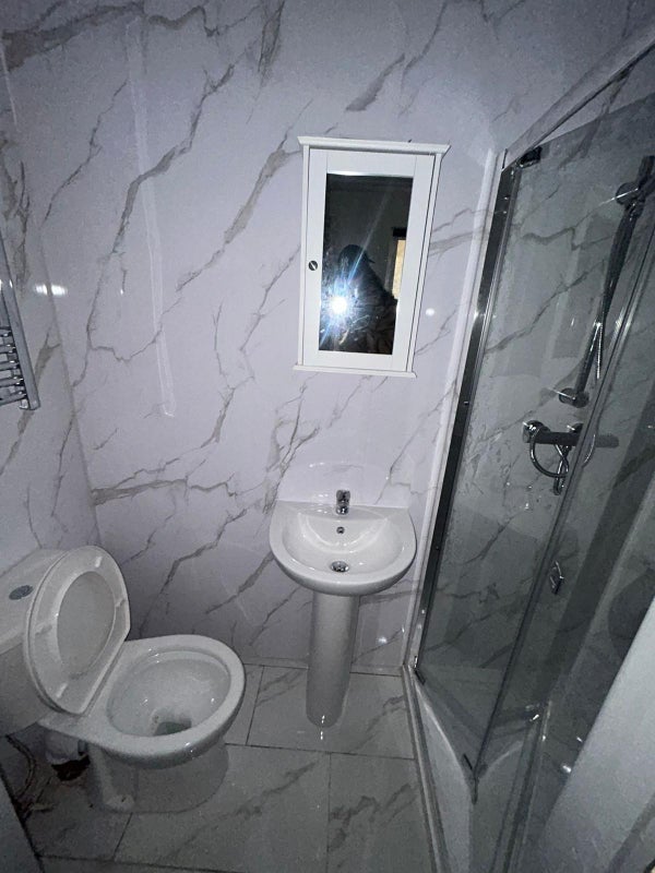 Room Hillside in Slough