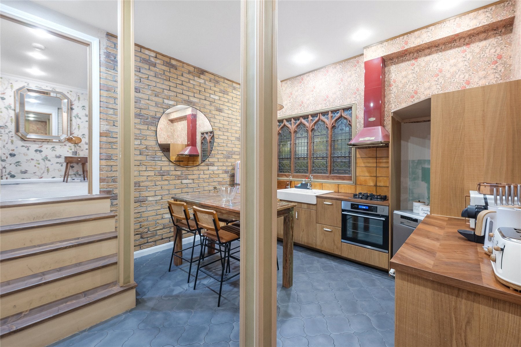 House Petersham Place in Greater London