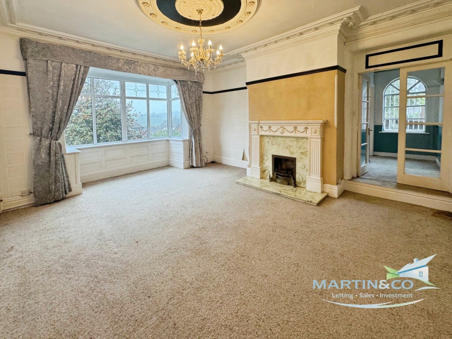 House Lynmouth Close in Chadderton