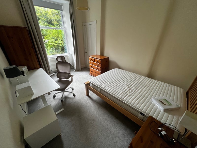 Room Comely Bank Street in City of Edinburgh