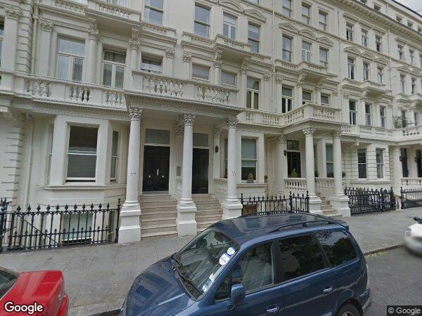 Flat Earl's Court Square in Greater London