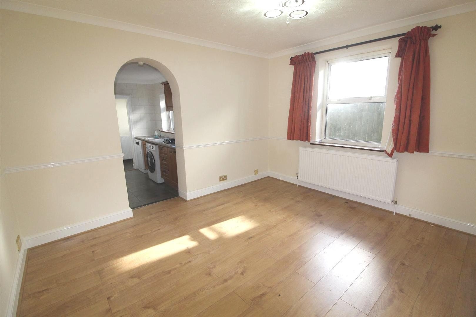 House Plantagenet Road in Greater London